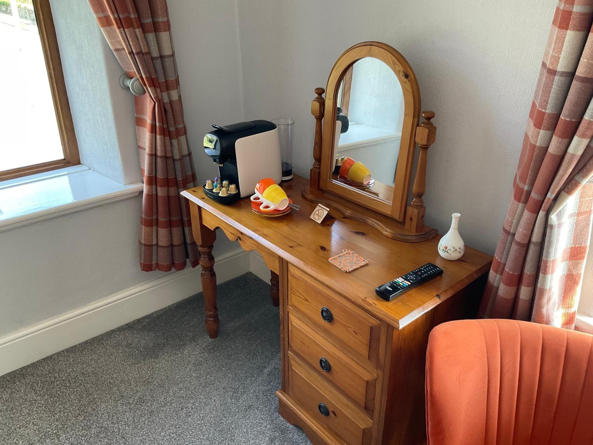 Y Llew Coch Bed & Breakfast Conwy Dış mekan fotoğraf